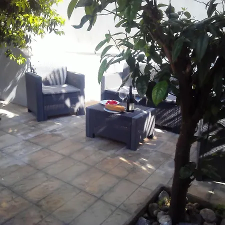 Casa Ydrous Nyaraló *